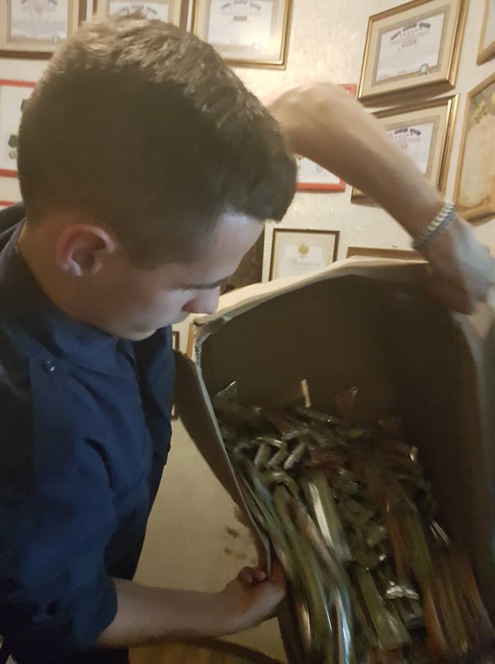 )))12